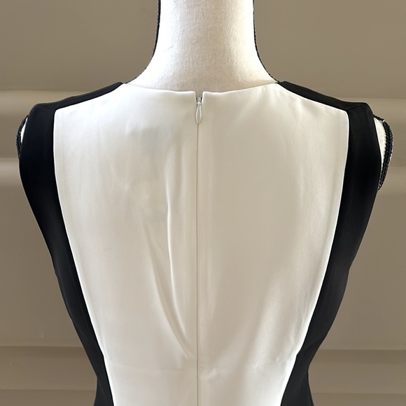 Ann Taylor Fully Lined Sleeveless Top. Black/White. Size 4. NWT. - Picture 5 of 8